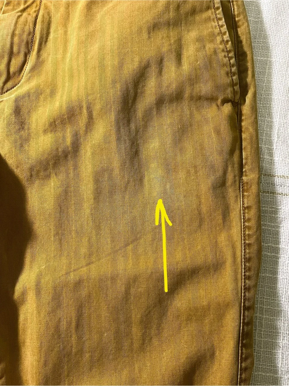 Banana Republic Men's Chinos in Mustard Yellow Size 31/30